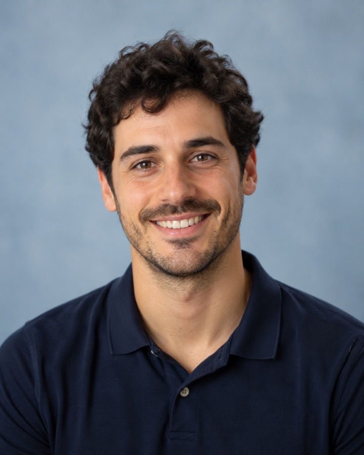 Retrato de Javier Moreno, Educación Física